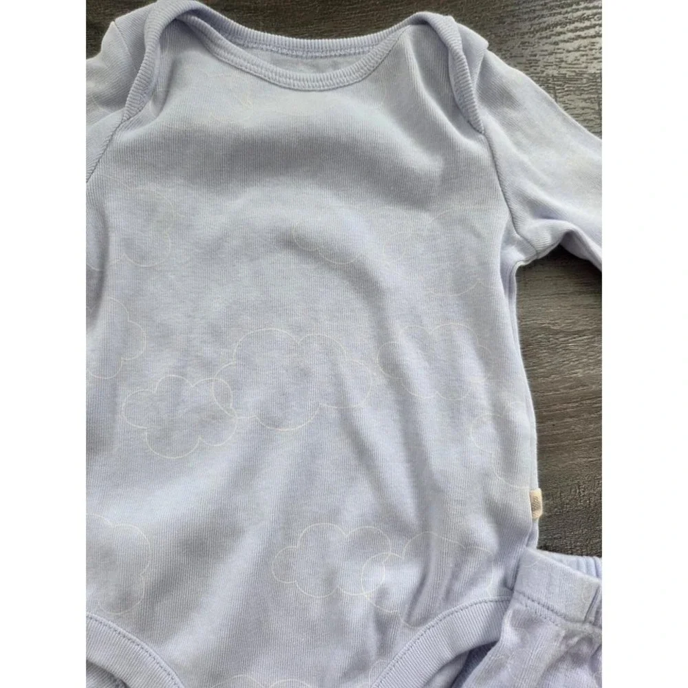 Baby gap set 3-6 mos‎